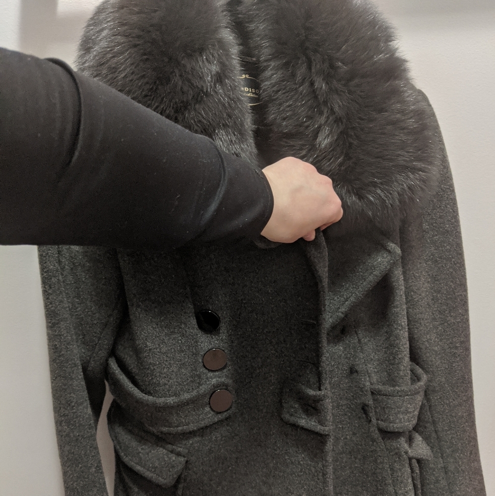 Wool coat - Picture 2 of 2